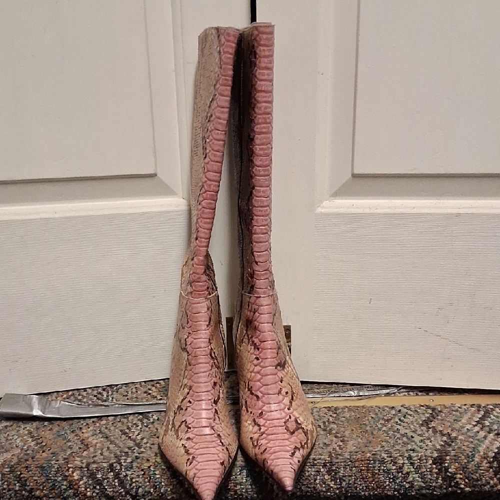 Women's Size 41 Elegant, Pink, Snakeskin VIGOTTI Boots